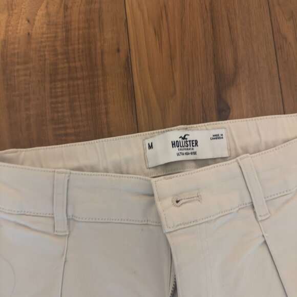 NWOT Hollister White High Rise Dad Pants - Picture 3 of 3